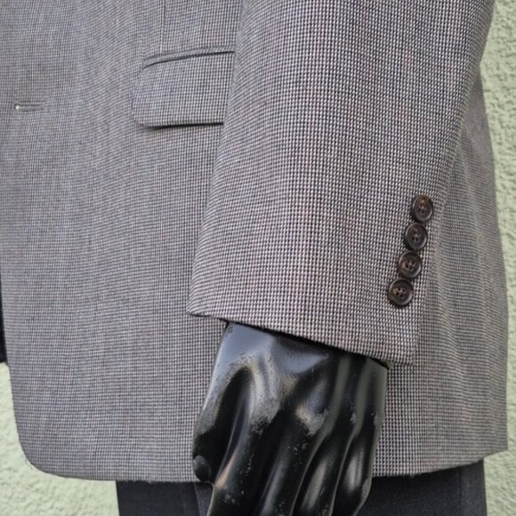 Lauren R.L (India) Elegant Men's Gray (2) Button Luxe Blazer - Picture 9 of 17